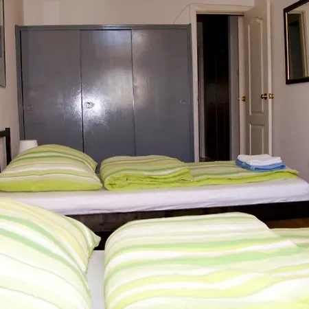 Apartman Orczy Apartman *
