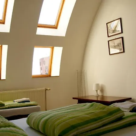 Apartment Orczy Apartman